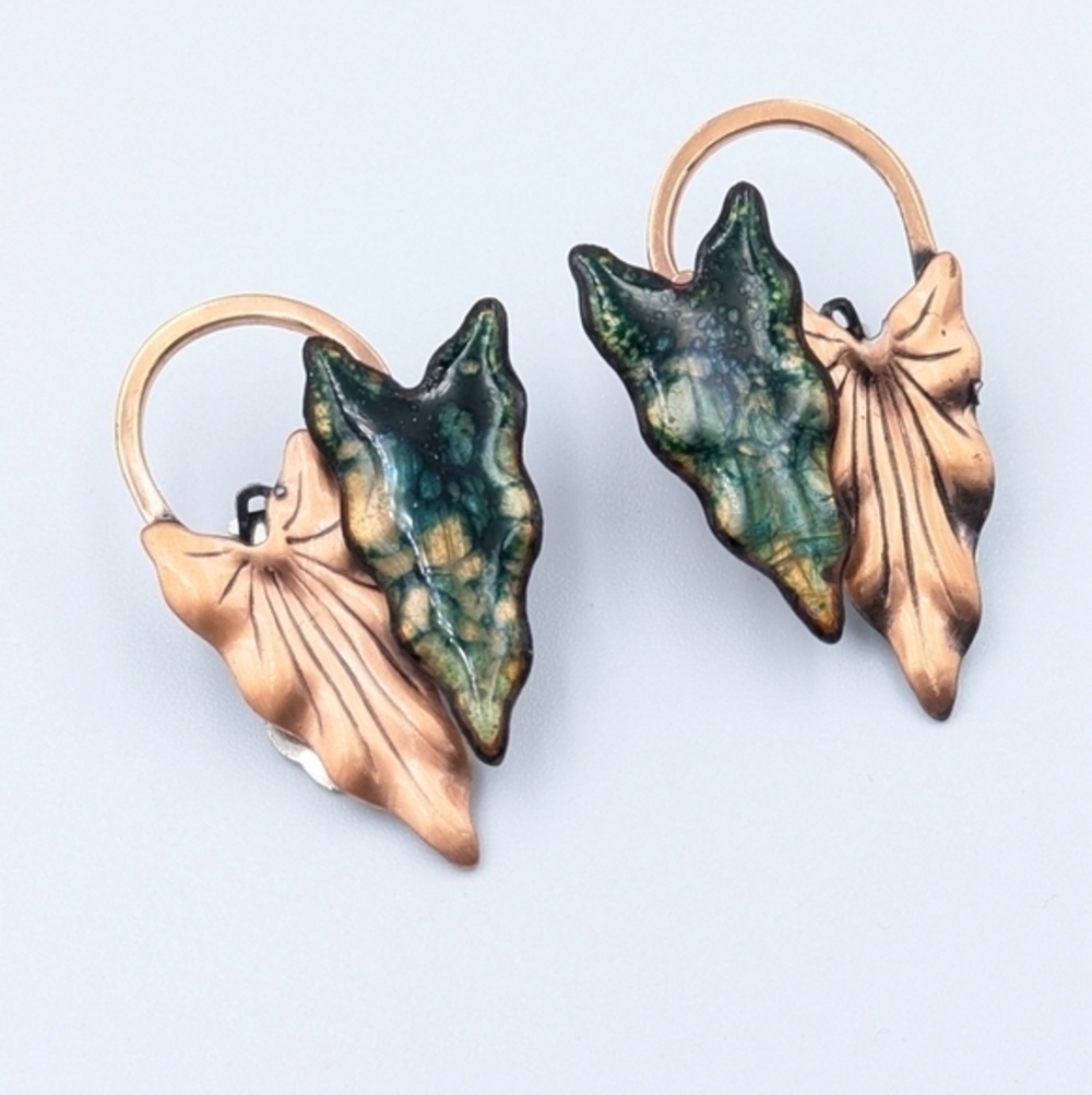 Vintage 1950s Matisse Renoir copper and enamel leaf clip on earrings - Picture 6 of 6